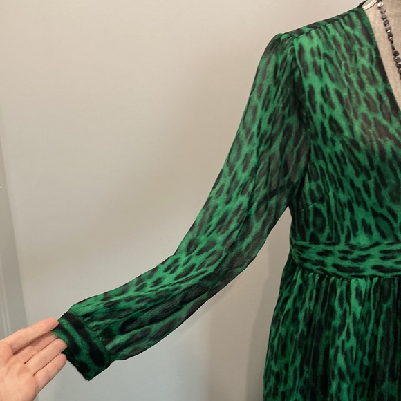Michael Kors Green Black Animal Print Long Sleeve V Neck Midi Dress 16 - Picture 6 of 11